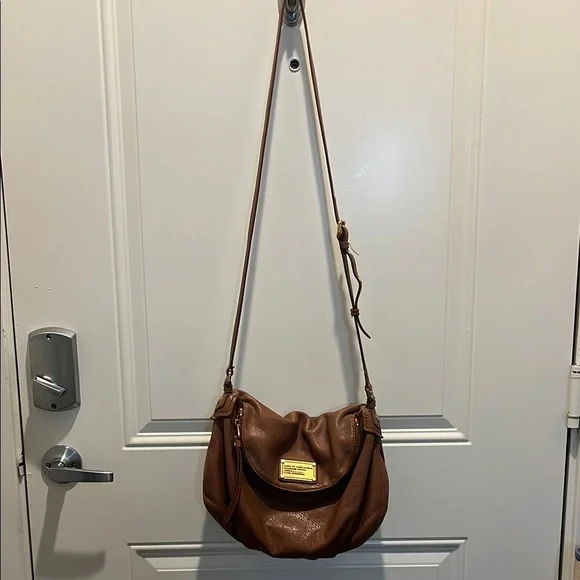 Marc Jacobs Cognac Leather Shoulder Bag - Picture 3 of 15